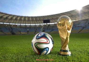 足球直播-中超联赛每支球队在赛季中总共进行几场比赛？